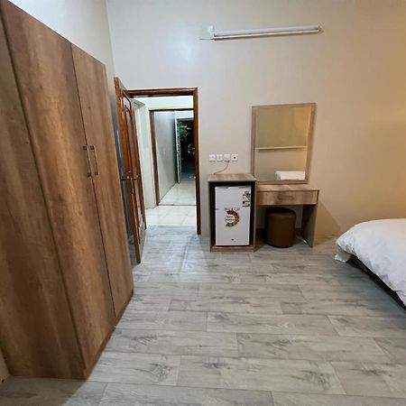 Albashier Private Apartment Ал Ула Екстериор снимка