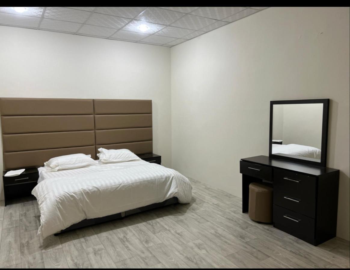 Albashier Private Apartment Ал Ула Екстериор снимка